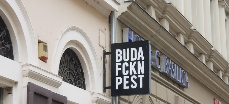 how to make money in budapest